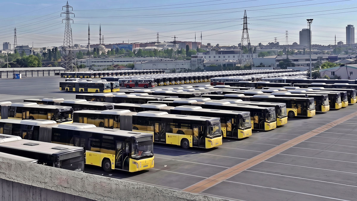 İETT'den filoya dev takviye: 100'ü metrobüs 550 yeni araç geliyor