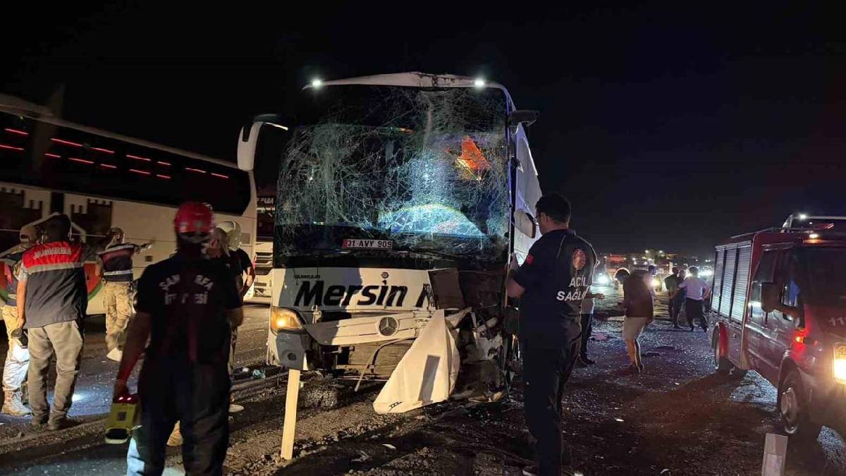 Şanlıurfa’da yolcu otobüsleri çarpıştı: 13 yaralı