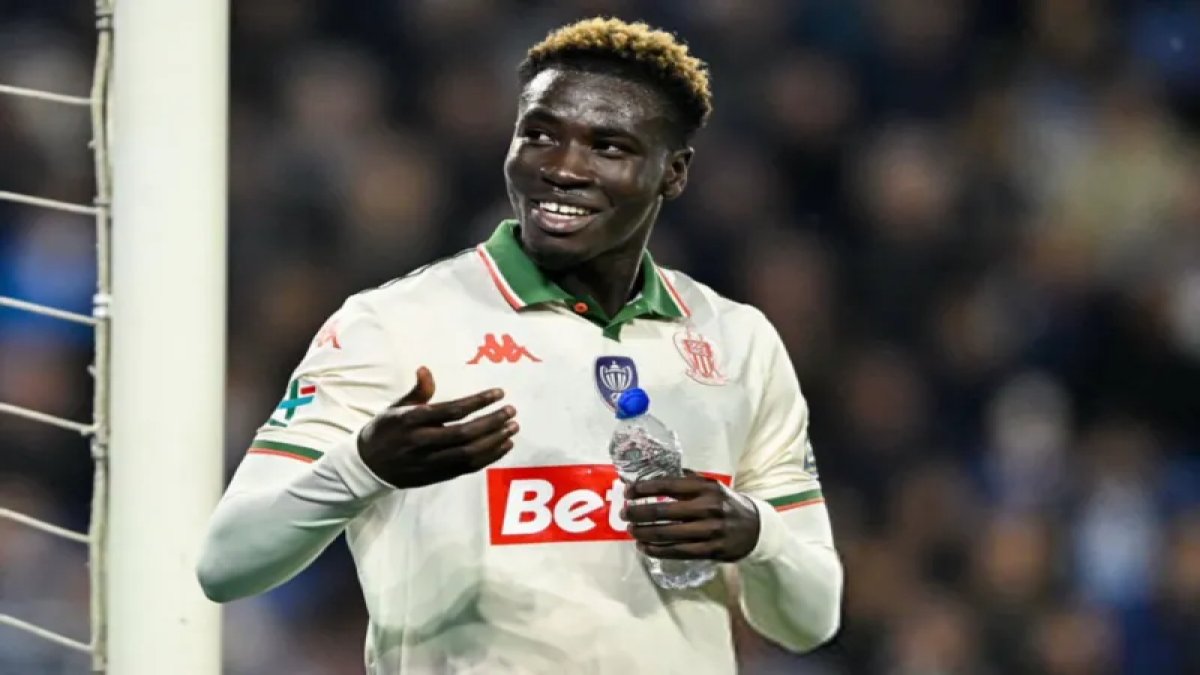 Fransa Ligue 1'in parlayan Ganalı yıldızı: Kojo Oppong kimdir, kaç yaşında? Hangi takımda oynuyor?