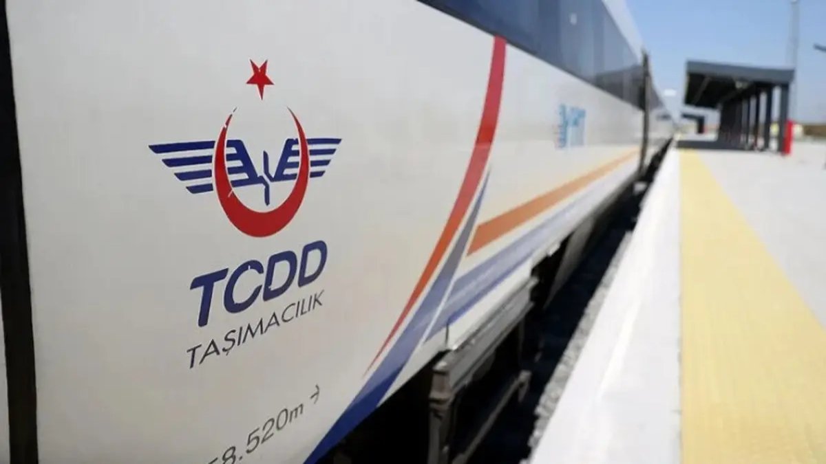 TCDD Duyurdu: Tren yolculuklarında kağıt bilet devri tamamen kapanıyor, 1 Eylül'den itibaren her şey değişiyor