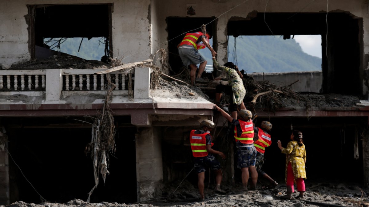 Nepal'de sel felaketinde can kaybı 469'a yükseldi
