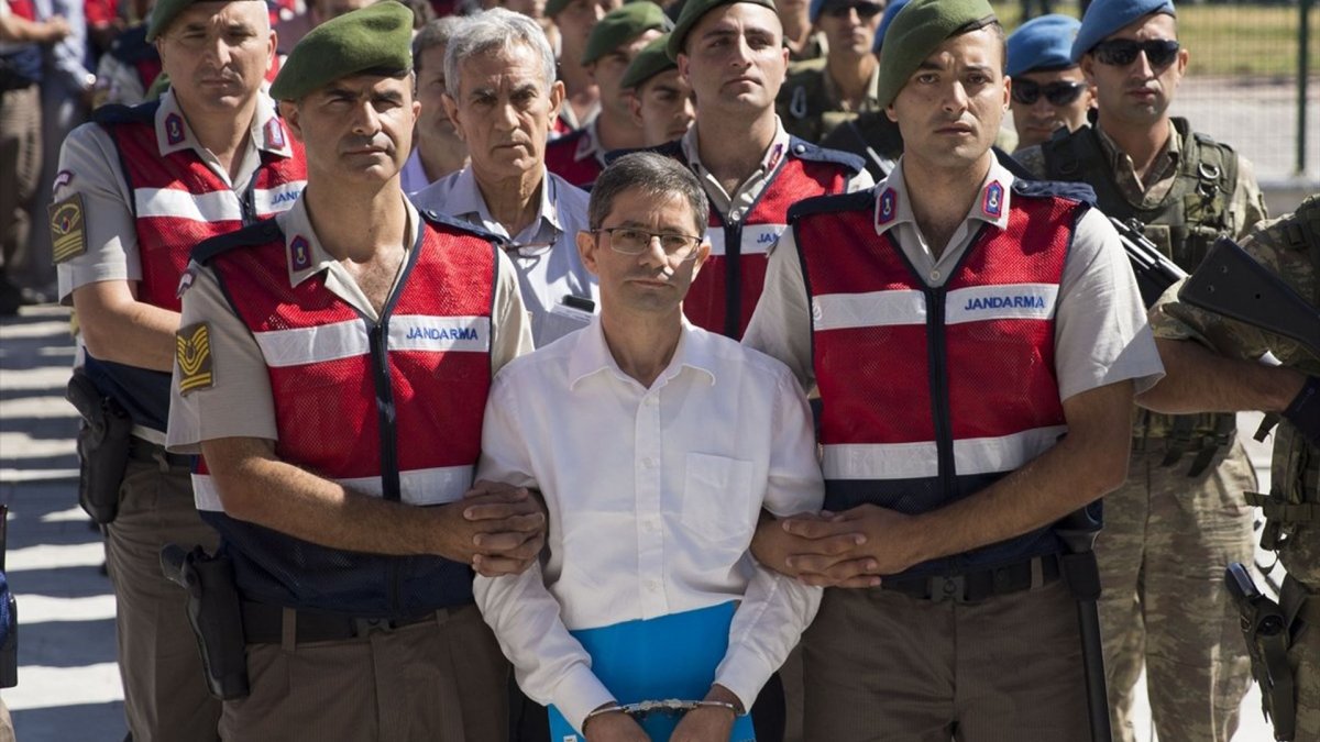15 Temmuz sanığı Kemal Batmaz'ın kızı gözaltında