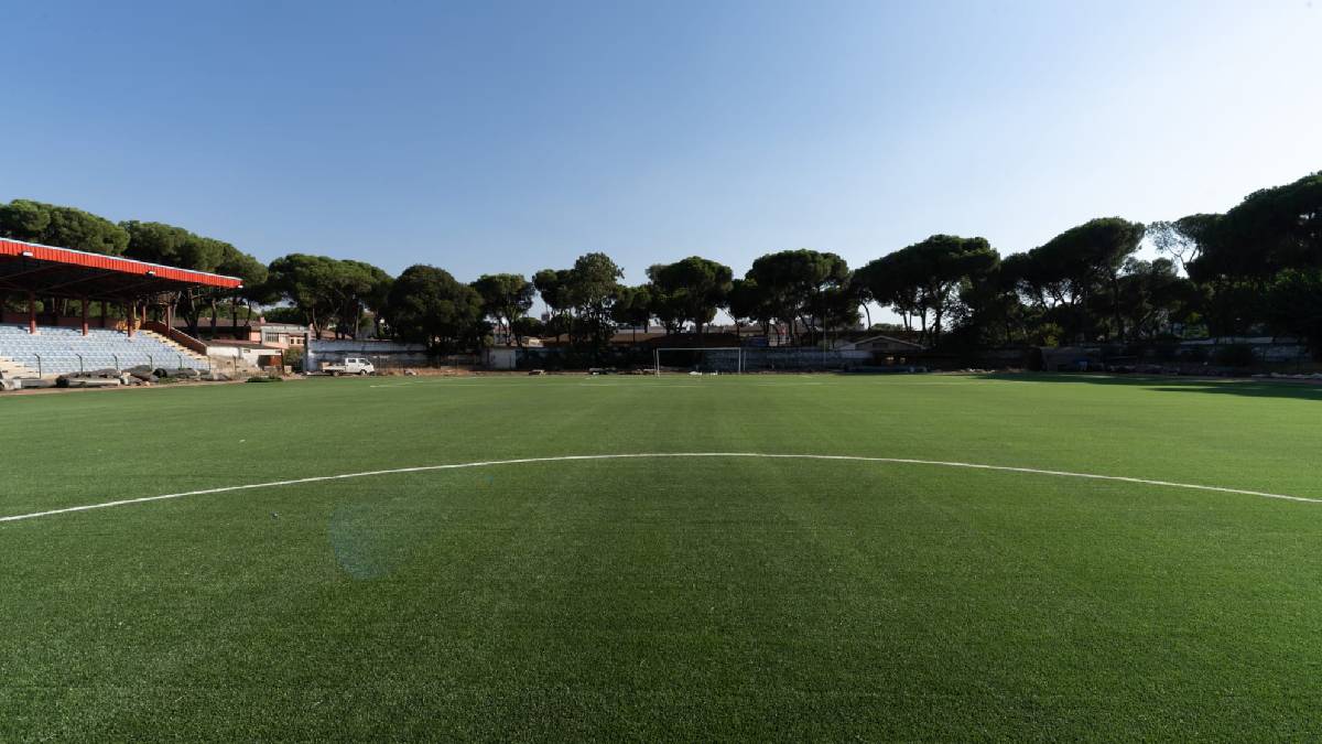 Büyükşehir’den Ödemiş Saraçoğlu Stadı’na yepyeni zemin