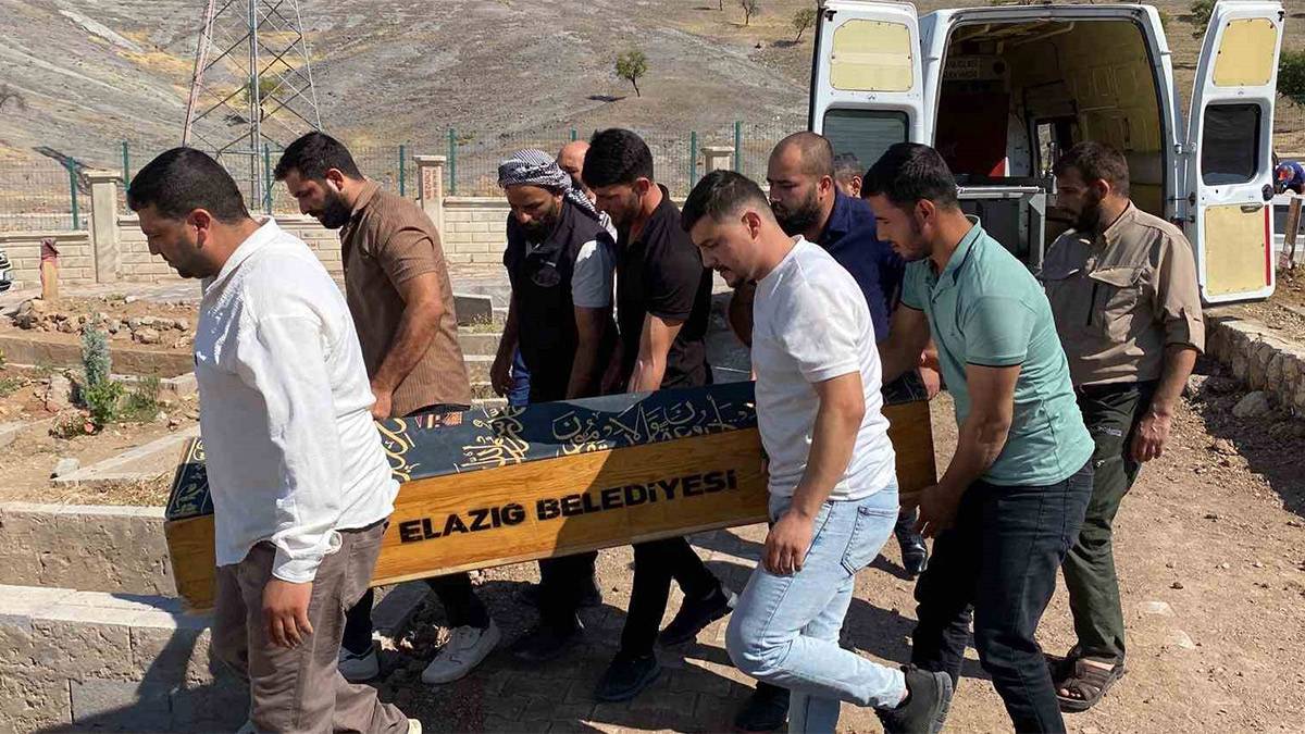 Elazığ’da piknik faciası! 10 yaşındaki çocuk yıldırım çarpması sonucu hayatını kaybetti