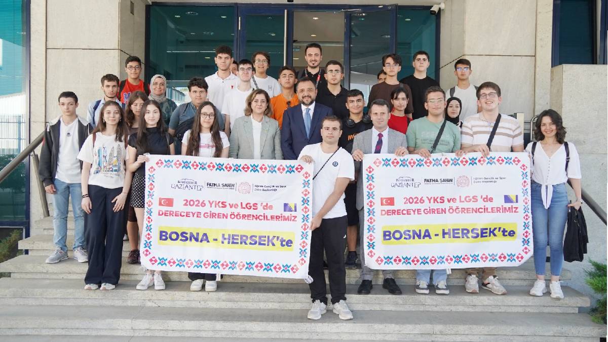 Başkan Şahin, gönül coğrafyası Bosna Hersek’i gezen gençleri ağırladı