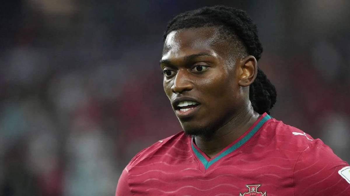 İstanbul'a geliyor: Rafael Leao tercihini yaptı