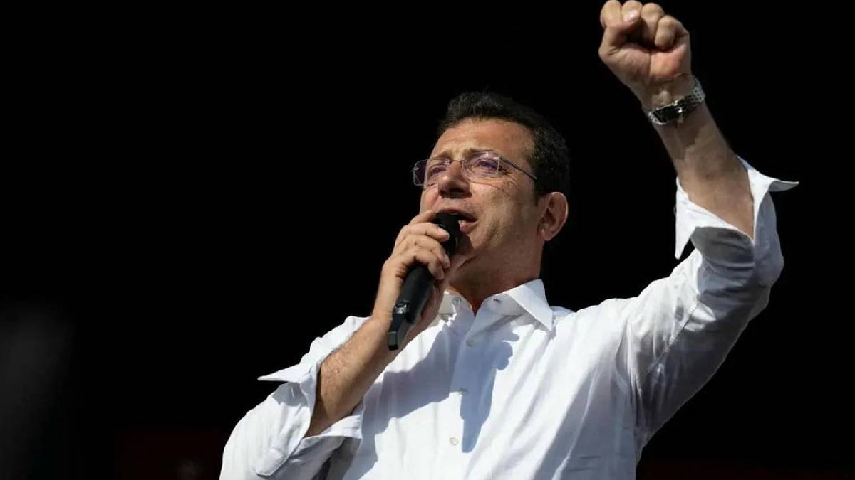 Ekrem İmamoğlu’ndan kitap yasağına tepki: Yılmayacağım, susmayacağım, savunmamı herkes görecek