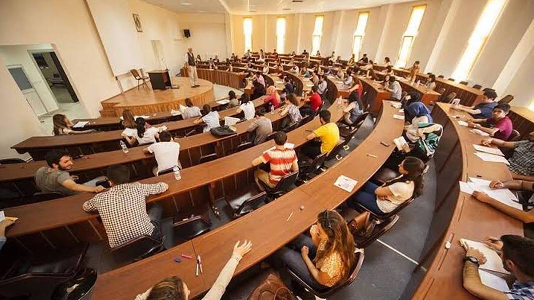 YÖK'ten vakıf üniversitelerine şok karar: Tek dersi kalan öğrenciye tam dönem ücreti son buldu