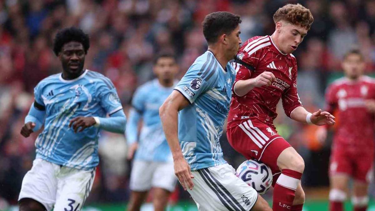Liverpool sezona beraberlikle başladı