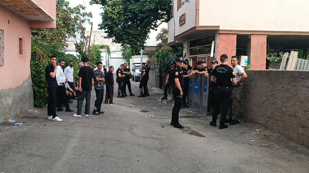 Batman'da korkunç cinayet! Annesini öldürüp çöp konteynerine attı