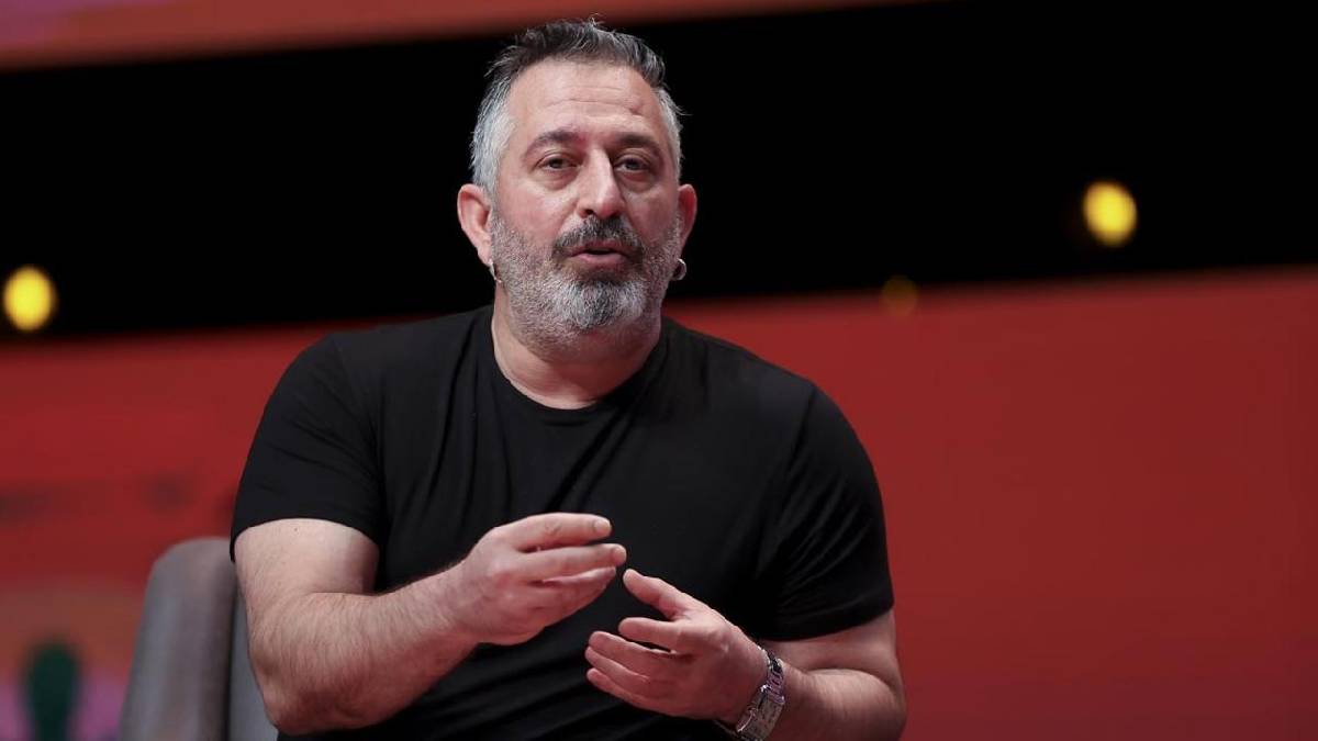 Cem Yılmaz kalp spazmı geçirdi: Yoğun bakıma kaldırıldı