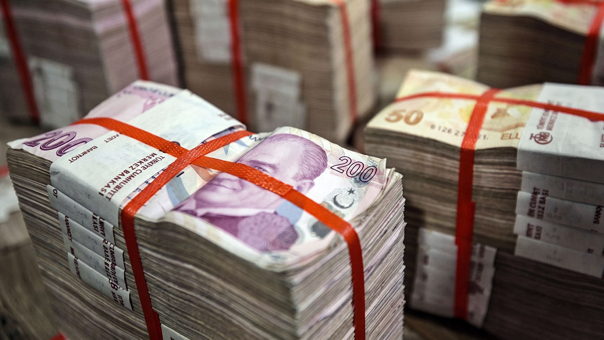 Telefonundan para gönderen herkesi ilgilendiriyor: Eski limit tarihe karıştı