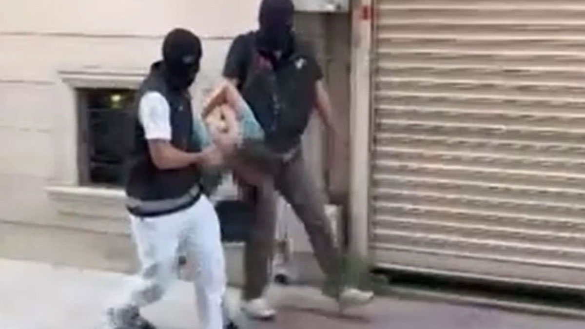Birleşik Krallık'ta aranan suçlu İstanbul'da yakalandı