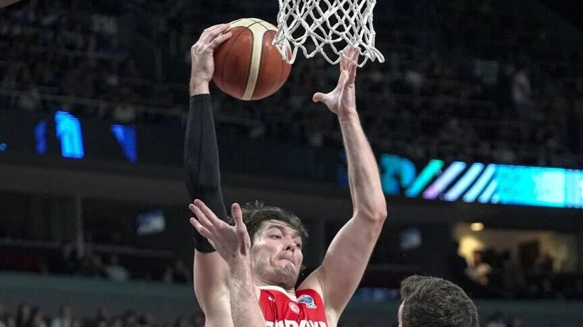 A Milli Erkek Basketbol Takımı galibiyet peşinde