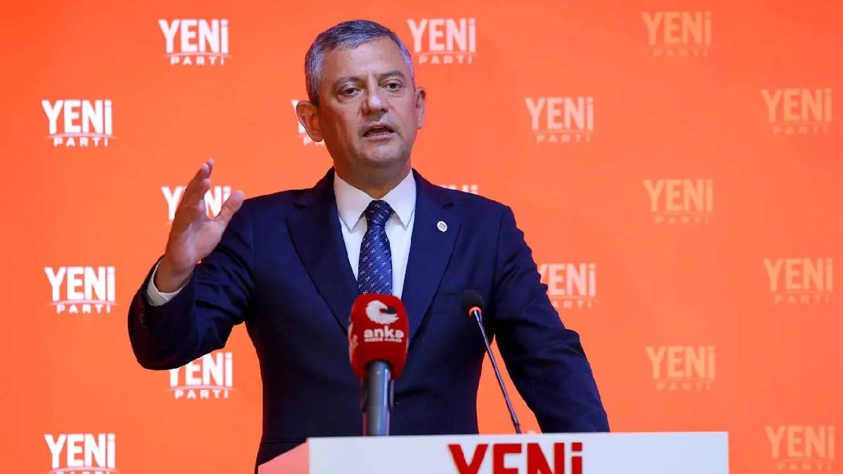 Özgür Özel’den “CHP’ye dönüş” sorusuna yanıt: “Biz YENİ Parti’yle yeni yolumuza devam edeceğiz”