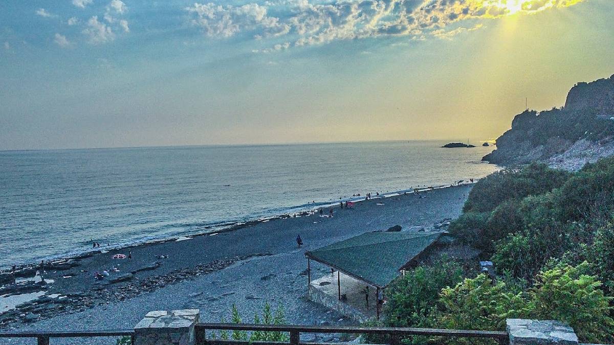 Alanya’da yeşille maviyi buluşturan cennet! Deniz ve piknik keyfini bir arada sunuyor