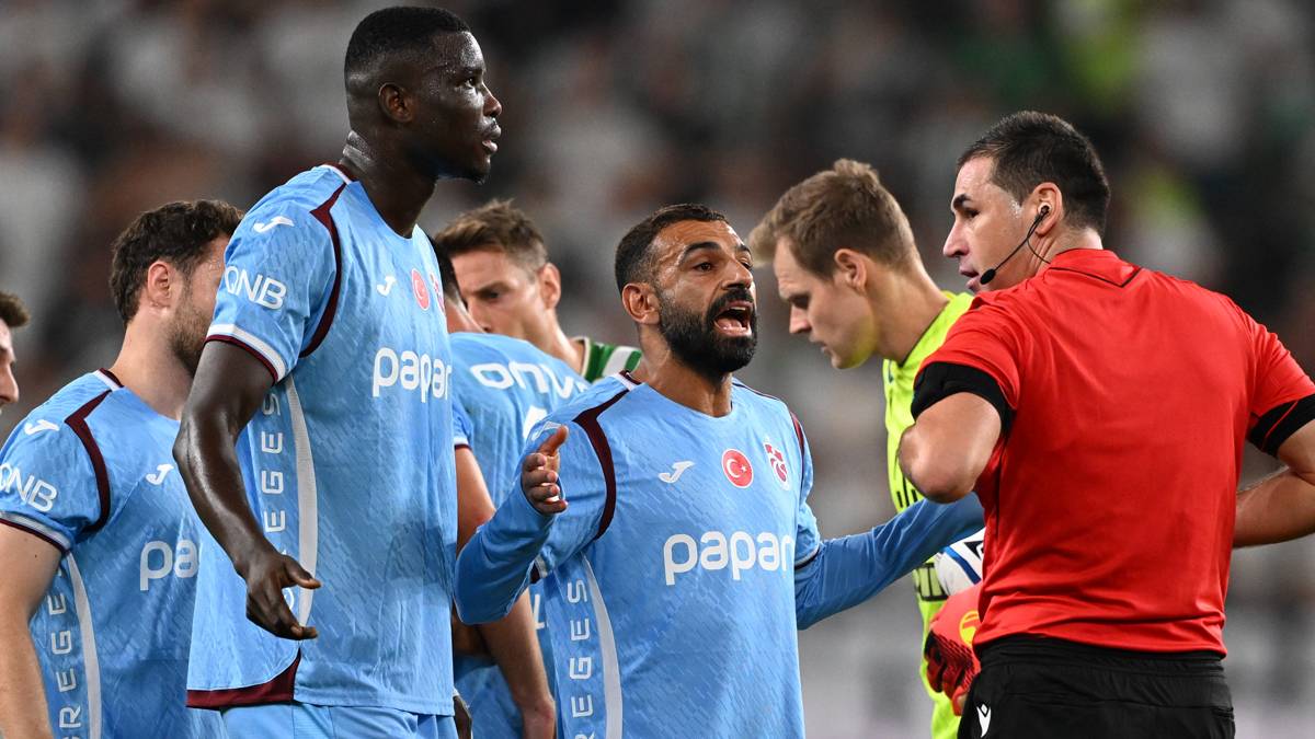 Onuachu eski günlerini mumla arıyor