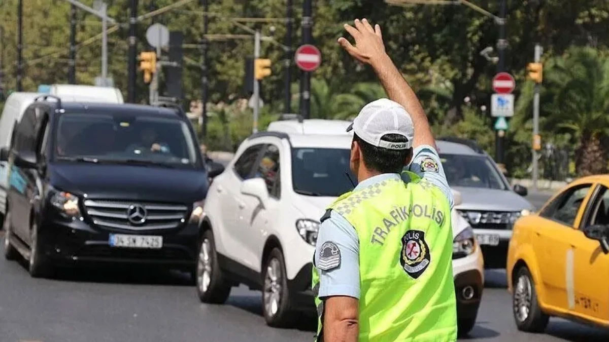 İstanbullular dikkat: Kadıköy'de bazı yollar trafiğe kapatıldı