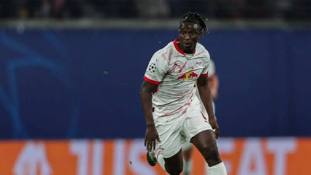 Galatasaray'da Yeni Dev Stoper! El Chadaille Bitshiabu İstanbul'a geliyor: Bitshiabu bonservisi ne kadar, kiralık mı