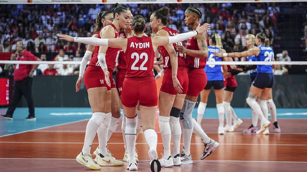Filenin Sultanları çeyrek finalde: Azerbaycan’a set vermedik