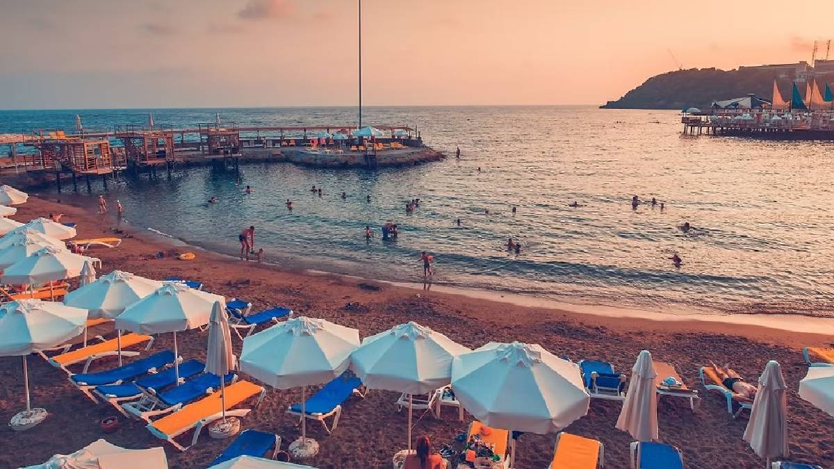 Hem bedava hem mavi bayraklı! Alanya’da çocuklu ailelerin ilk tercihlerinden