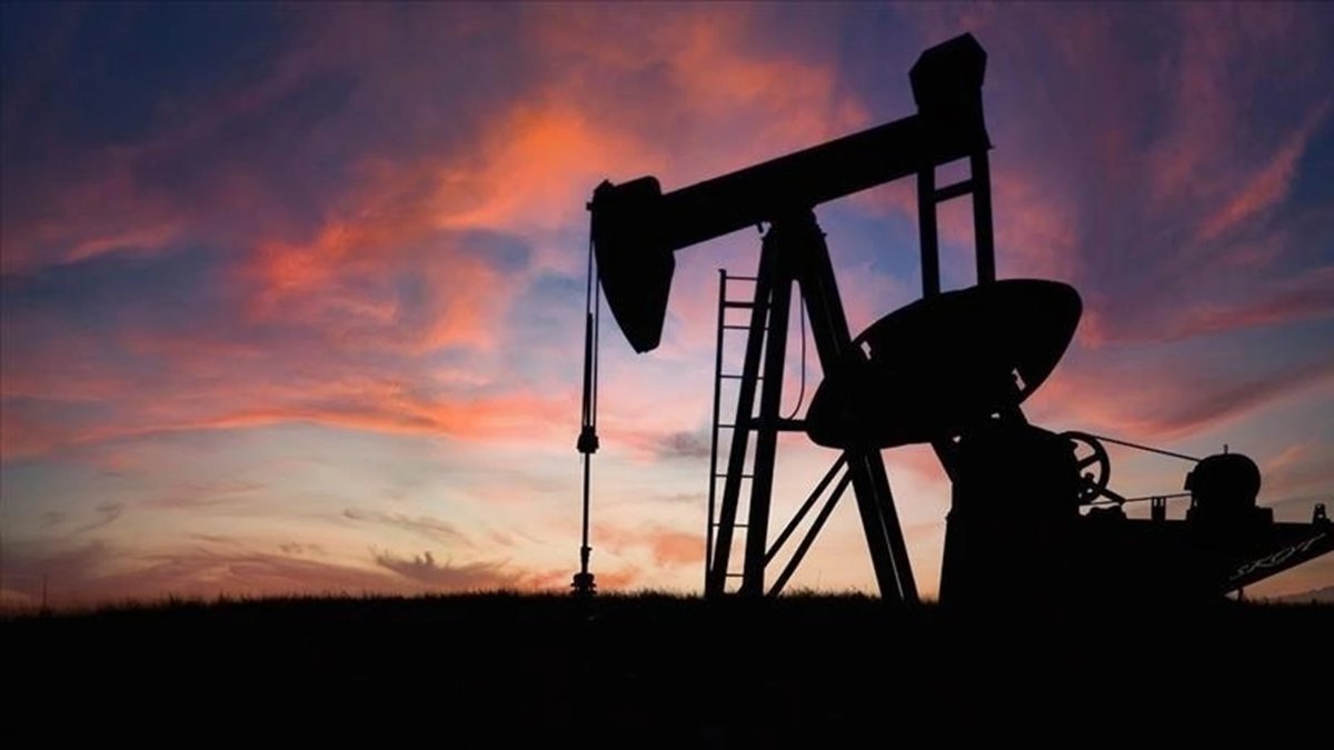 Brent petrolün varil fiyatı 95 doları aştı