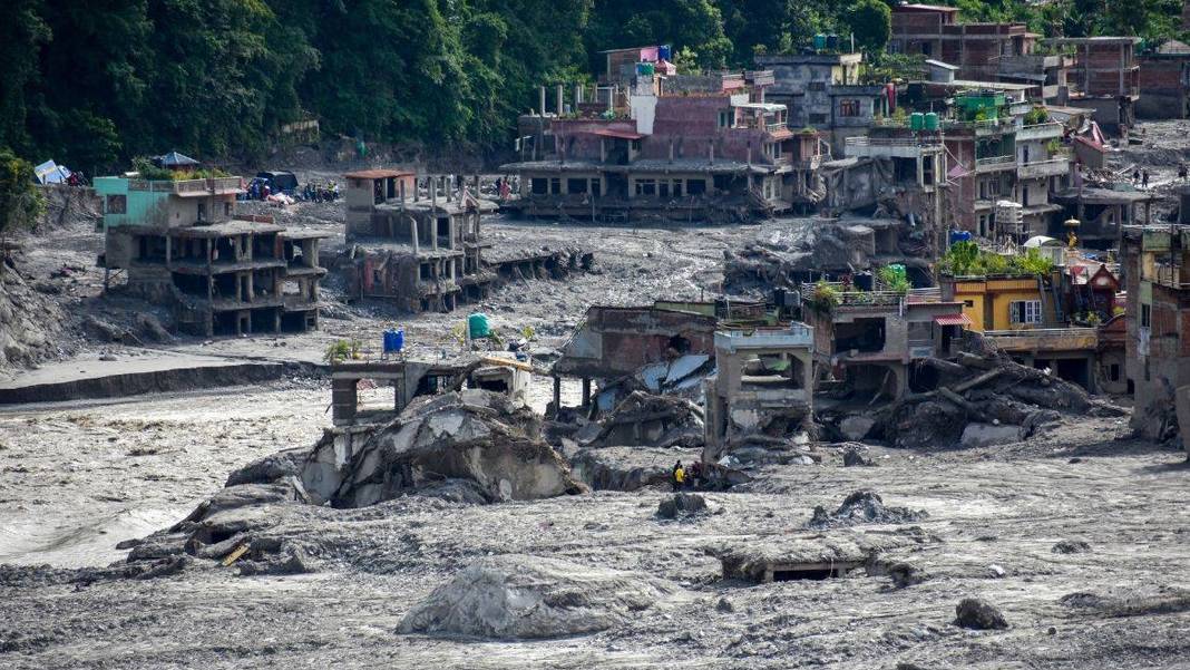 Nepal’de sel felaketi: Kimlik tespiti için DNA örneği isteniyor
