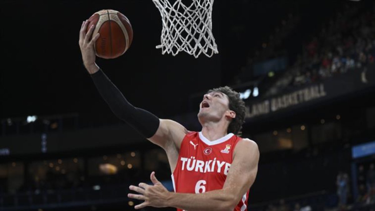 12 Dev Adam FIBA Dünya Klasmanında ilk 10’da