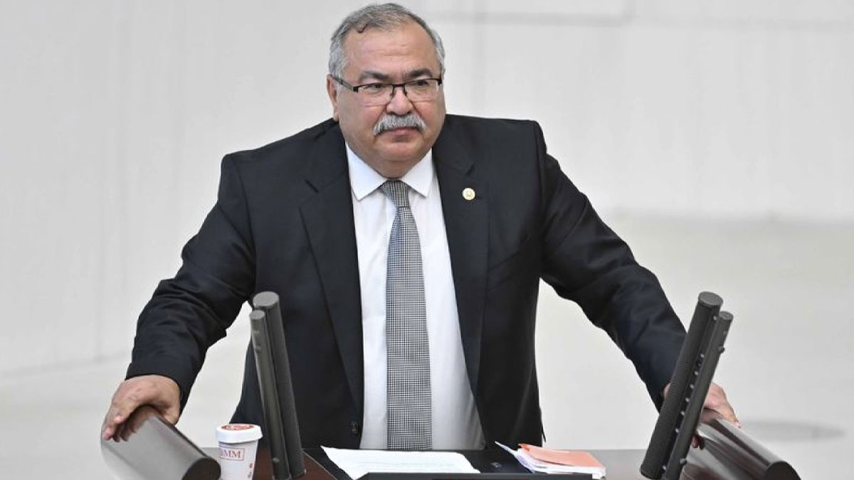 YENİ Parti'den Üsküdar tepkisi: "Seçim öncesi meclis üyeleri gözaltına alındı"
