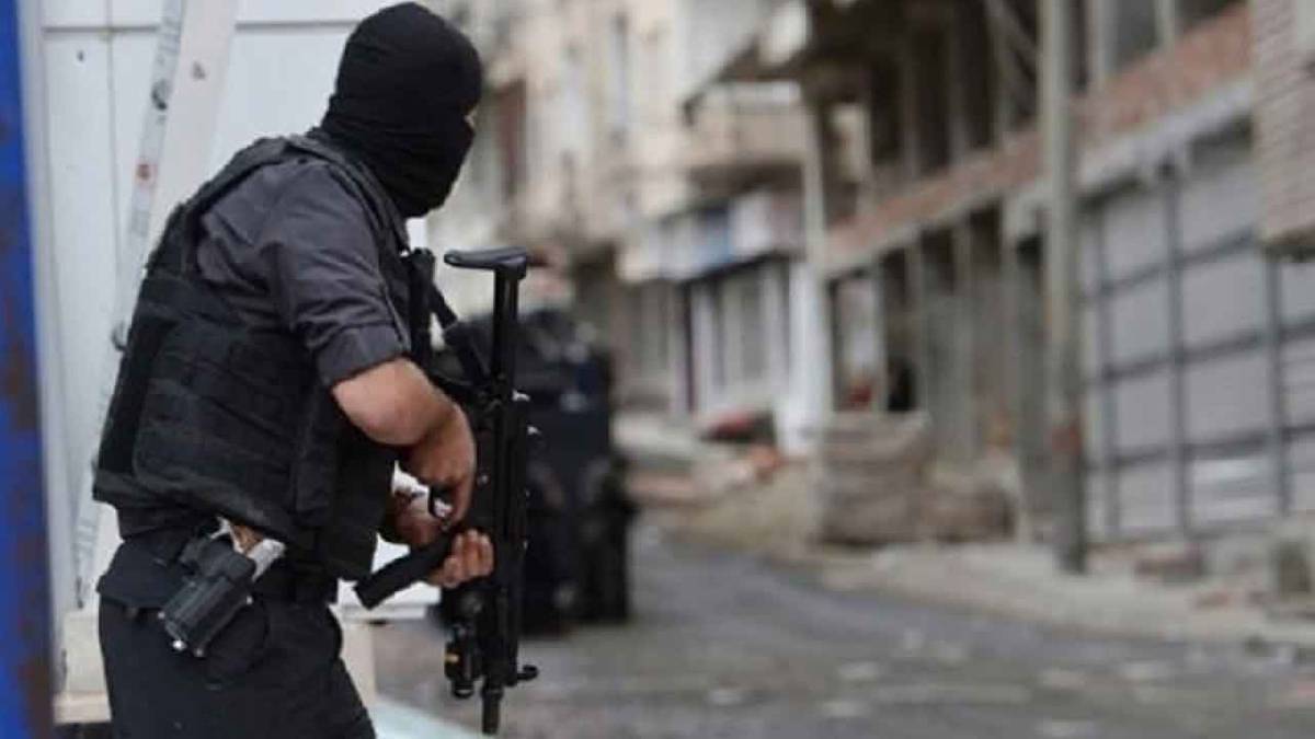İstanbul'da IŞİD operasyonu: Polise ateş açan şüpheli etkisiz hale getirildi