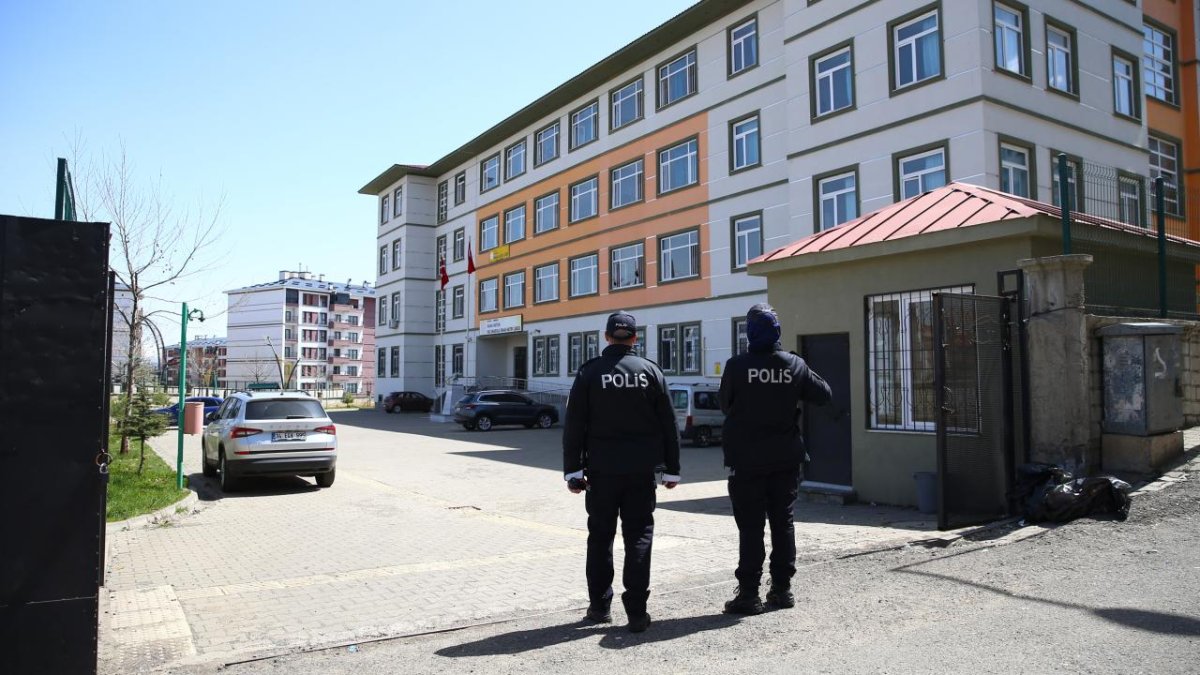 Okullarda güvenlikte "topyekun" dönem