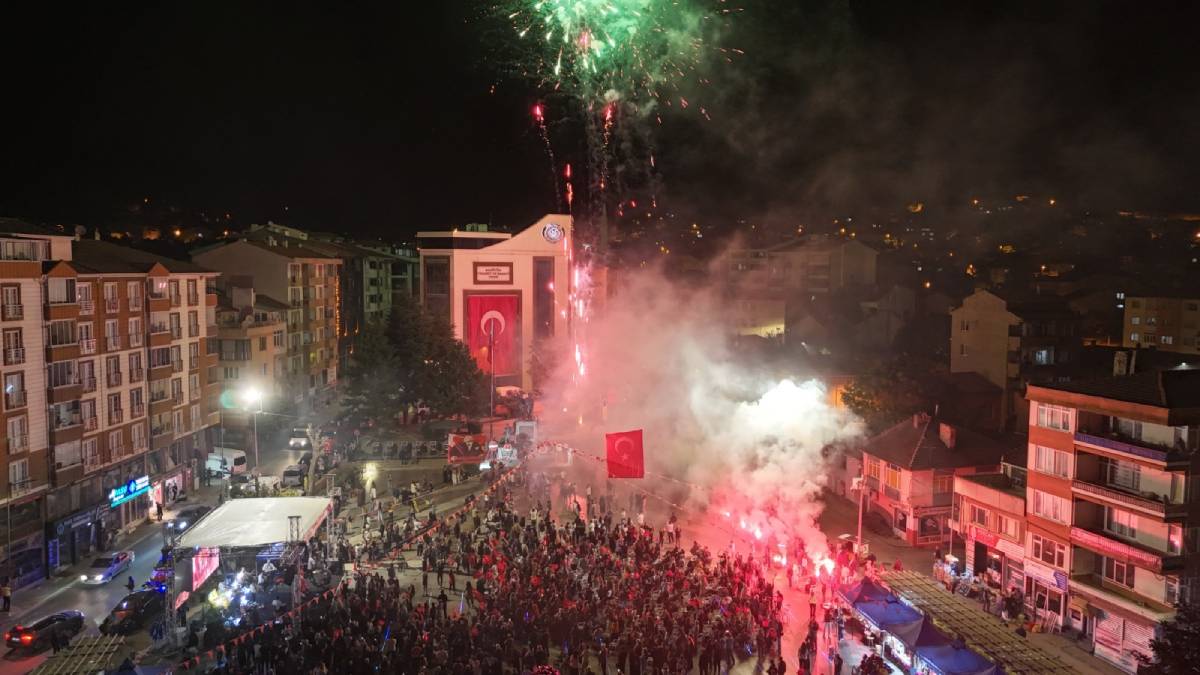 Bozüyük kurtuluşunun 104. yılını coşkuyla kutladı