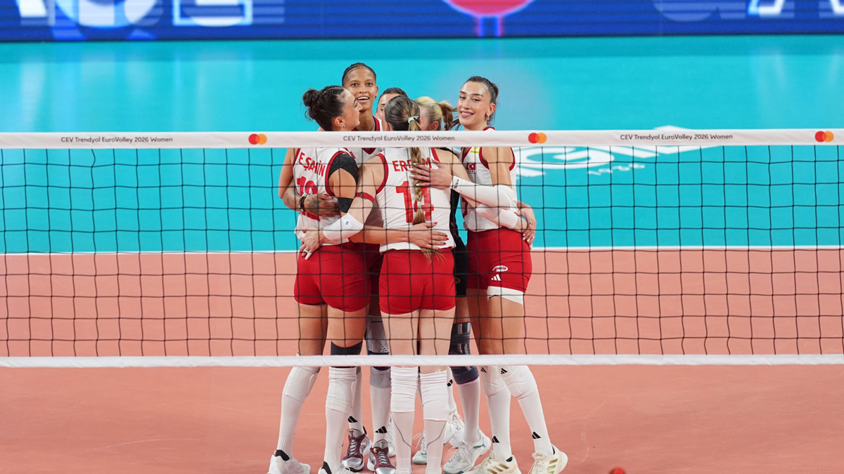 Avrupa’da şampiyonluğa bir adım kaldı: Filenin Sultanları finalde