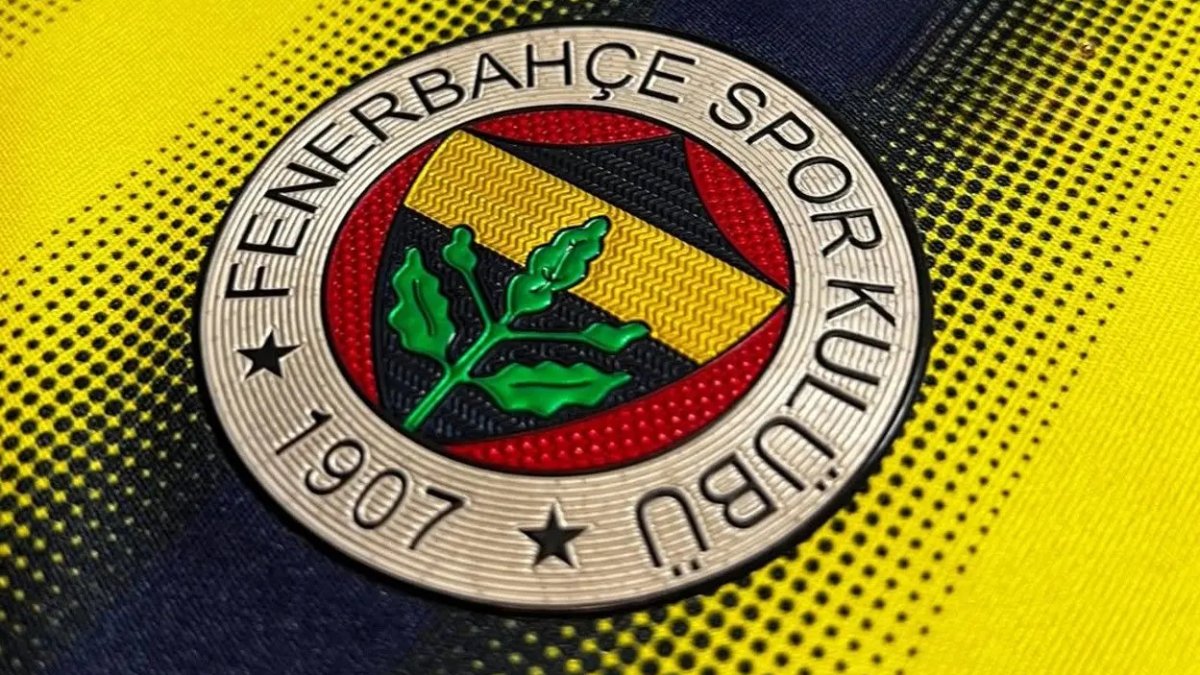 Fenerbahçe transferde rotayı değiştirdi