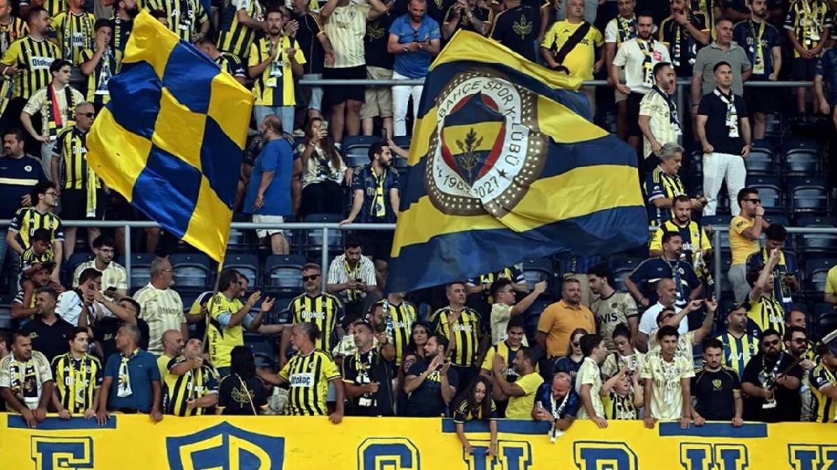 Fenerbahçe-Beşiktaş derbisinde acı olay: Taraftar hayatını kaybetti