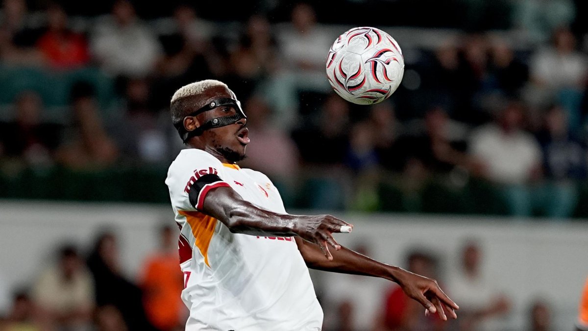Şampiyonlar Ligi öncesi Florya'da alarm! Osimhen Sporting Lizbon maçında oynayacak mı?