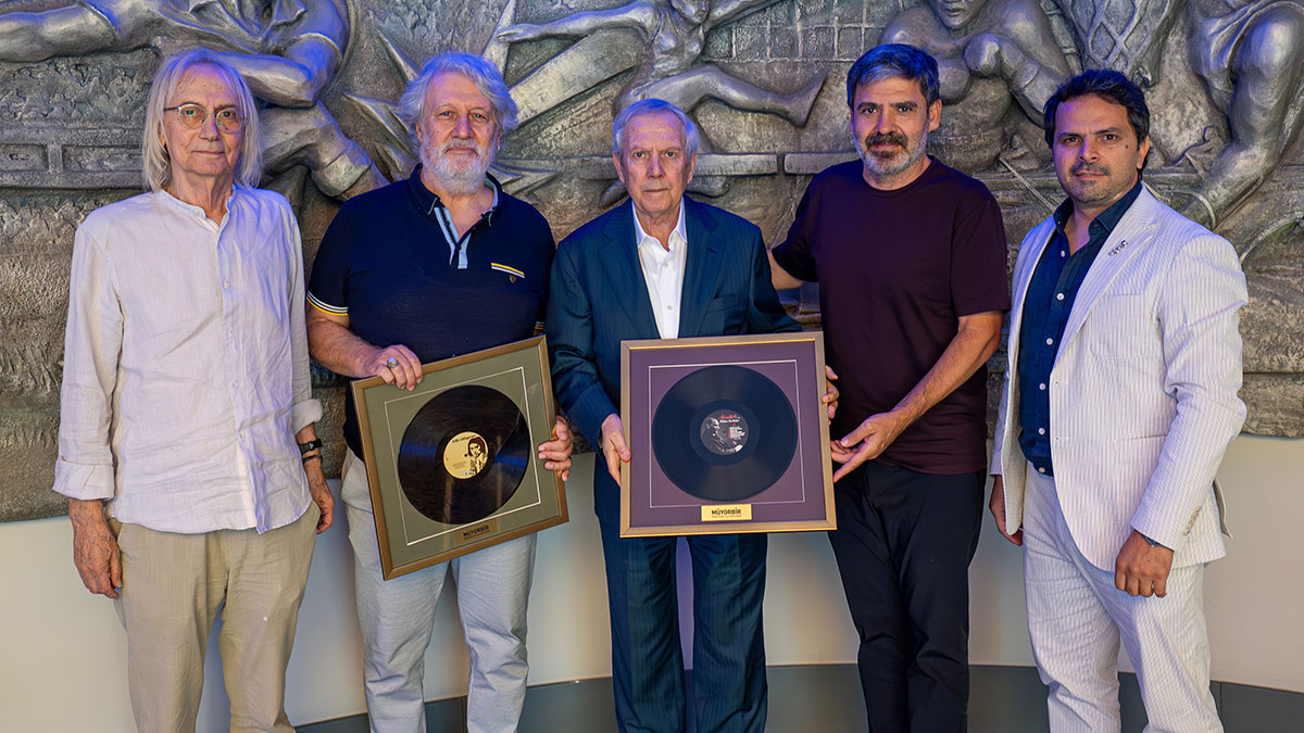 Tribünlerdeki müzik yayınına yeni düzenleme: Fenerbahçe ile MÜYORBİR lisans için masaya oturdu