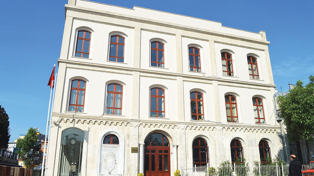 Darülfünun’daki  140 yıllık hafızaya restorasyon: Türkiye’nin ilk kütüphanesi Beyazıt Devlet Halkalı’ya taşınıyor