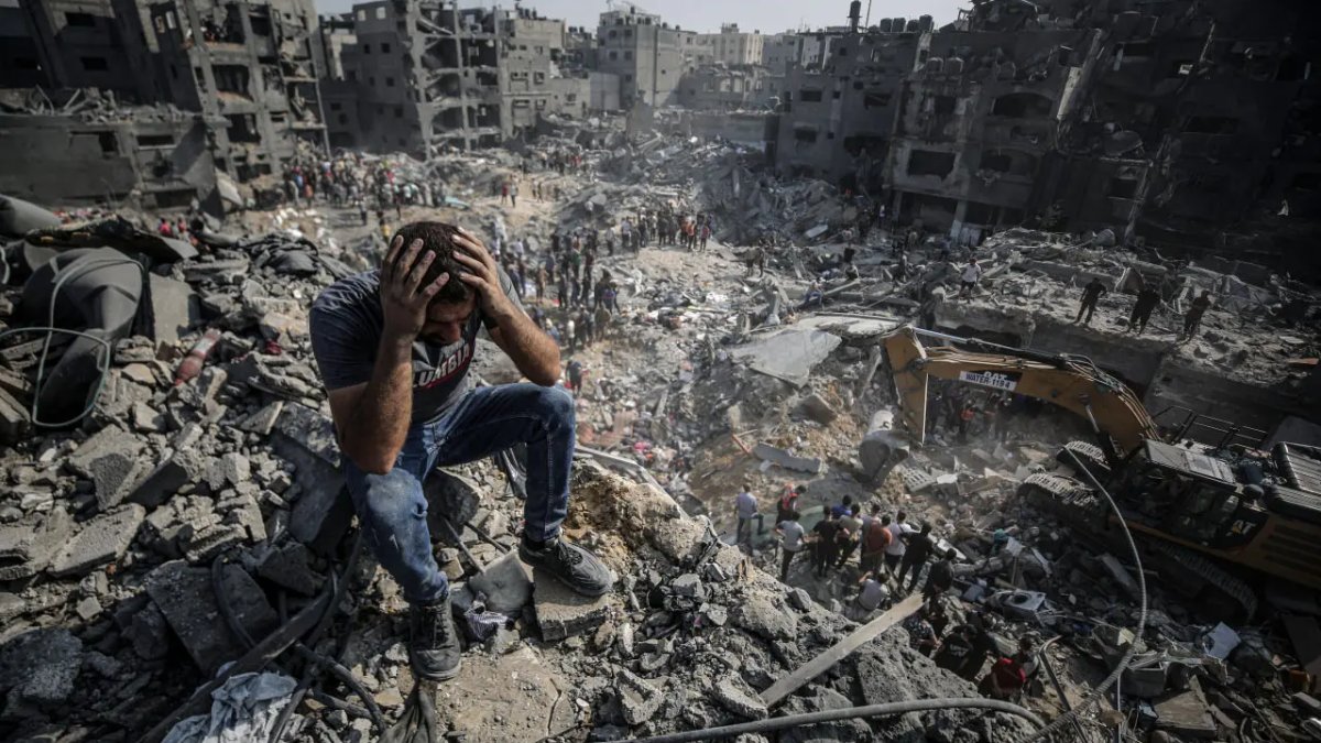 Gazze'de can kaybı 73 bin 662'ye yükseldi
