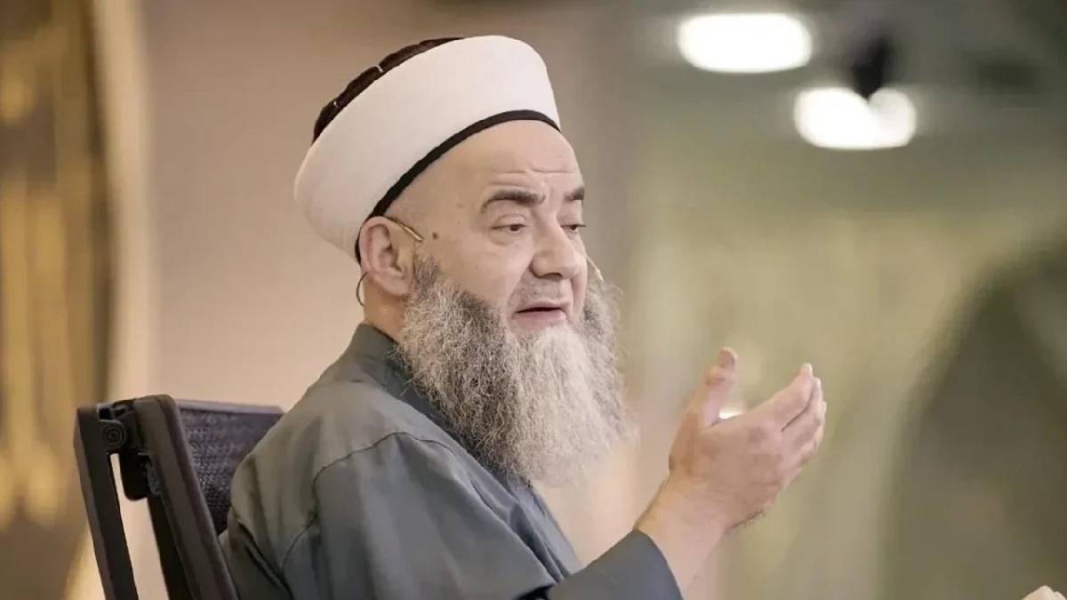 Cübbeli Ahmet’ten Üsküdar paylaşımı: "İBB'yi de aynı şekilde alalım" diye dua etti