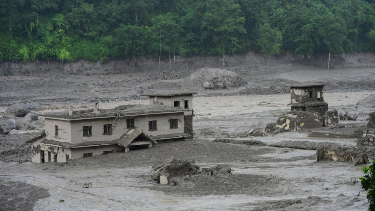 Nepal’deki sel afetinde can kaybı 1367’ye yükseldi