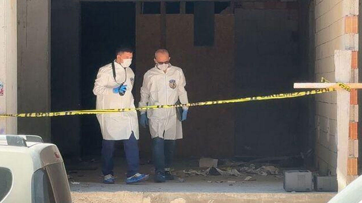 Kötü koku ihbarı üzerine ortaya çıktı: Avcılar’da boş inşaatta erkek cesedi bulundu