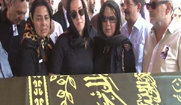 Yeşilçam'ın ünlü oyuncusu Mahmut Hekimoğlu son yolculuğuna uğurlandı