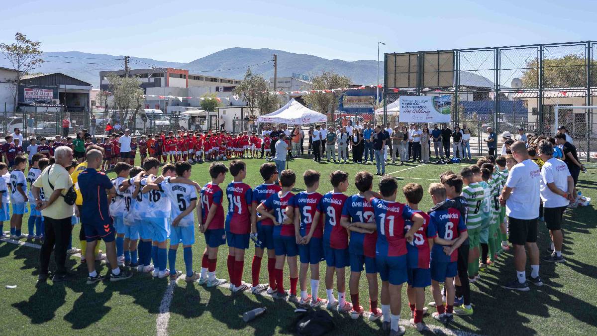 Bornova'da 9 Eylül coşkusu sahaya taşındı