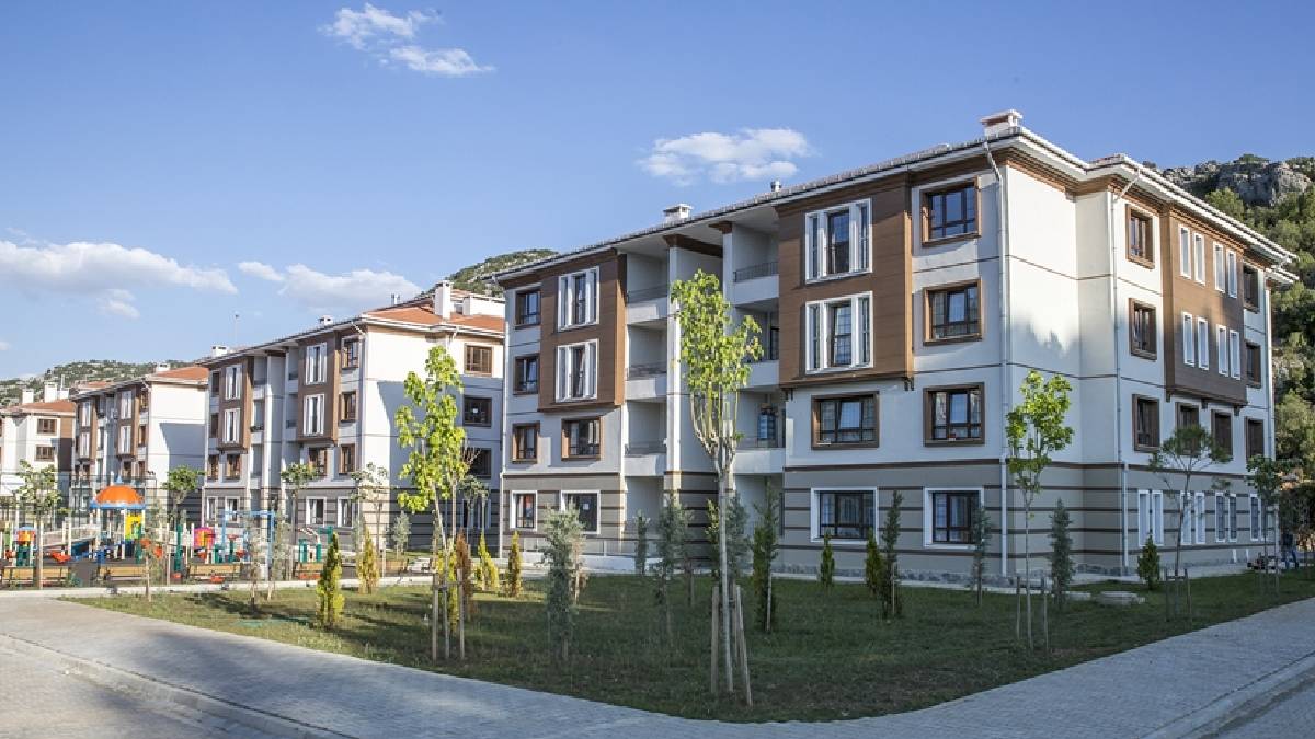 Kiralık sosyal konutlarda yeni dönem: Başvuru tarihleri ve kira bedelleri belli oldu