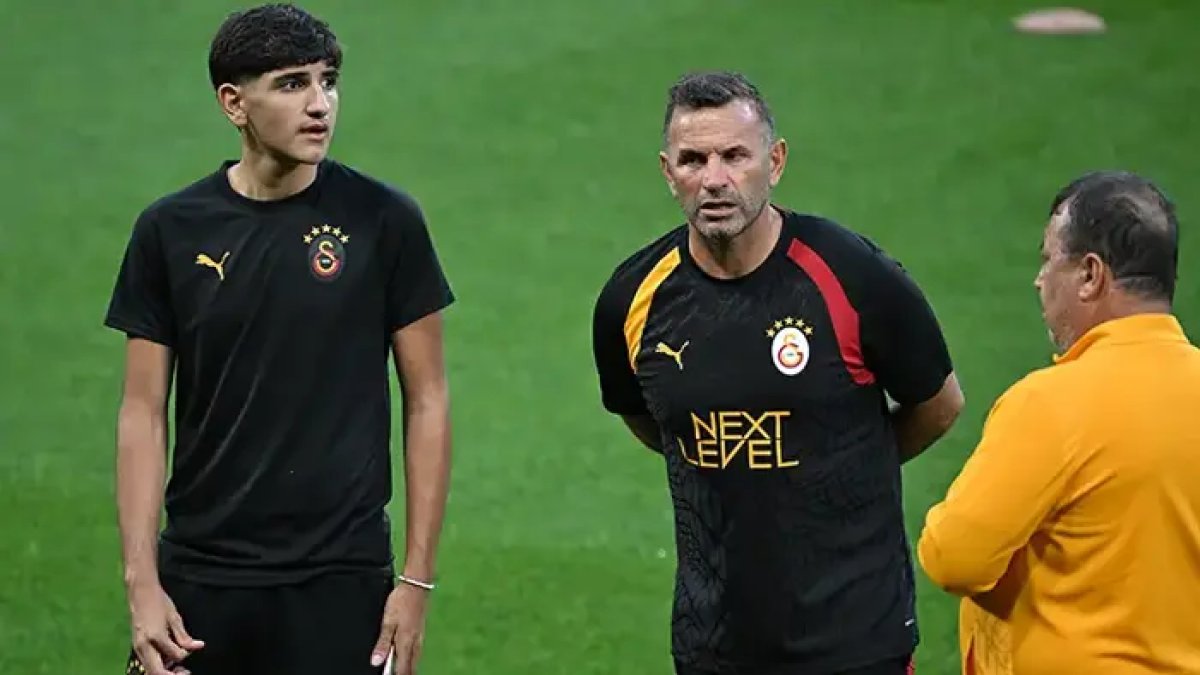 Okan Buruk yıldız oyuncunun üstünü çizdi