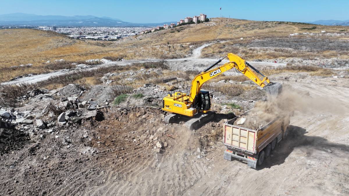 Akhisar’daki vahşi depolama alanı lavanta bahçesi olacak