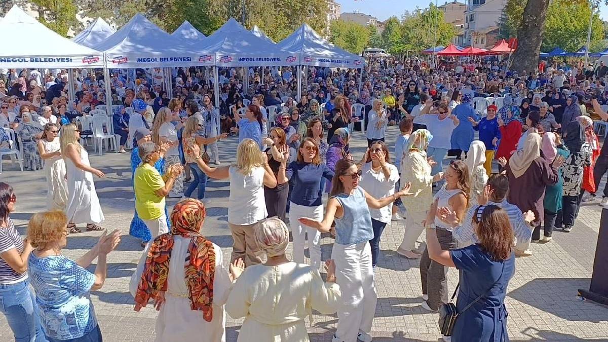 İnegöl'de Tarihi Buluşma: Binlerce Karacaovalı Cerrah'ta yeniden kucaklaştı