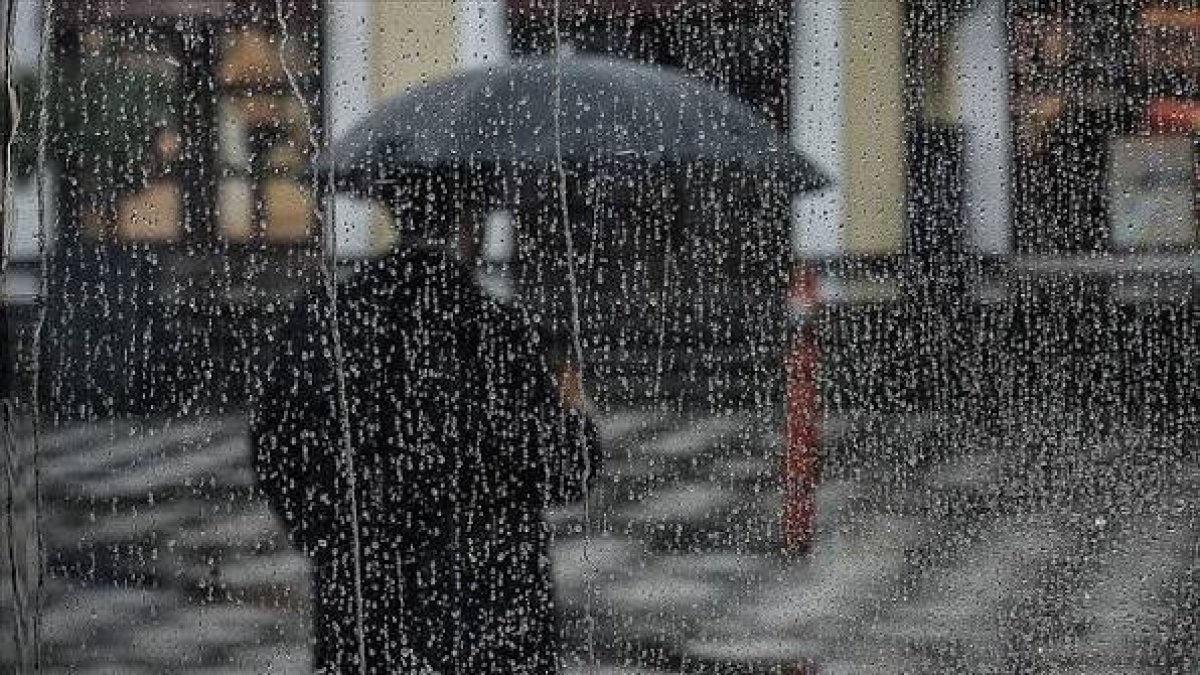 Meteoroloji’den gece yarısı alarmı: 4 ilde kuvvetli sağanak bekleniyor