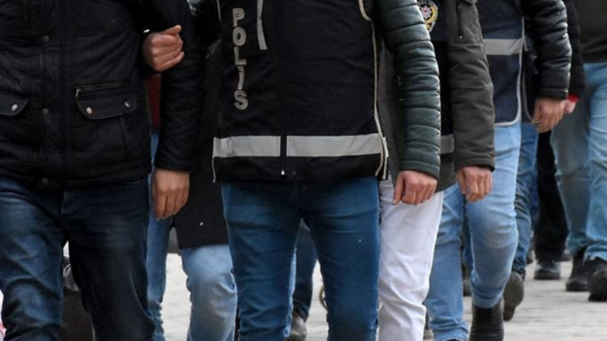 'Sokaklar Güvende' operasyonunda bin 613 gözaltı, 618 kişi hakkında yakalama kararı